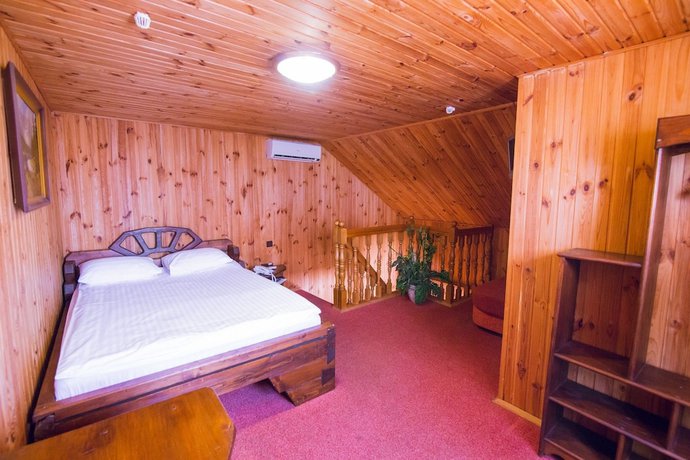 Imagen de la habitación del Hotel Versal Complex. Foto 11
