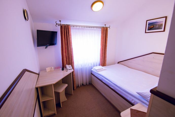 Imagen de la habitación del Hotel Versal Complex. Foto 17