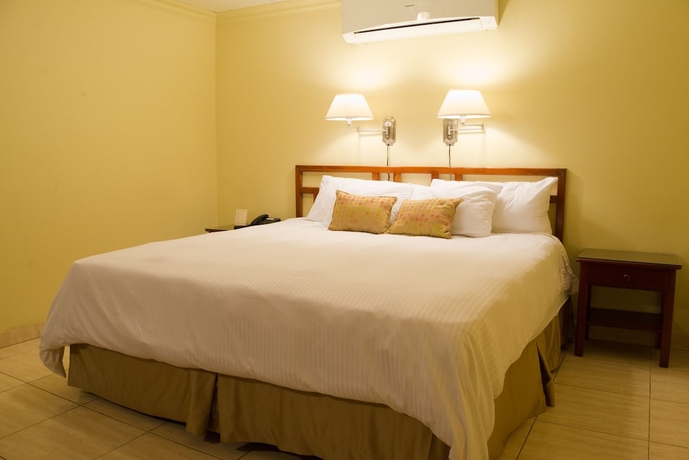Imagen de la habitación del Hotel Versalles, Chitr&eacute;. Foto 8