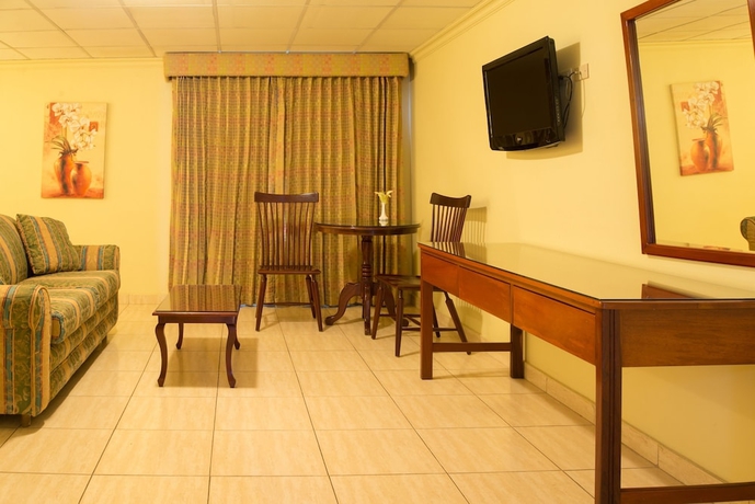 Imagen de la habitación del Hotel Versalles, Chitr&eacute;. Foto 10