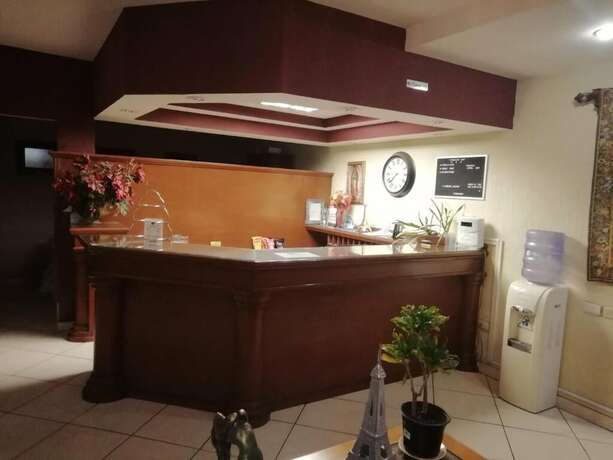 Imagen general del Hotel Versalles Inn. Foto 1