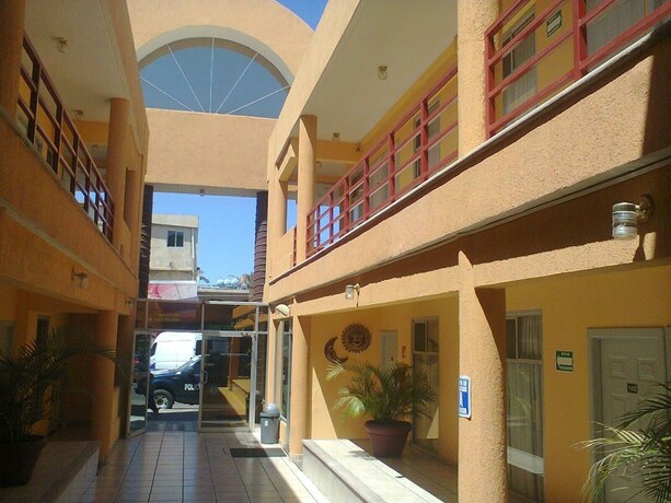 Imagen general del Hotel Versalles Inn. Foto 3