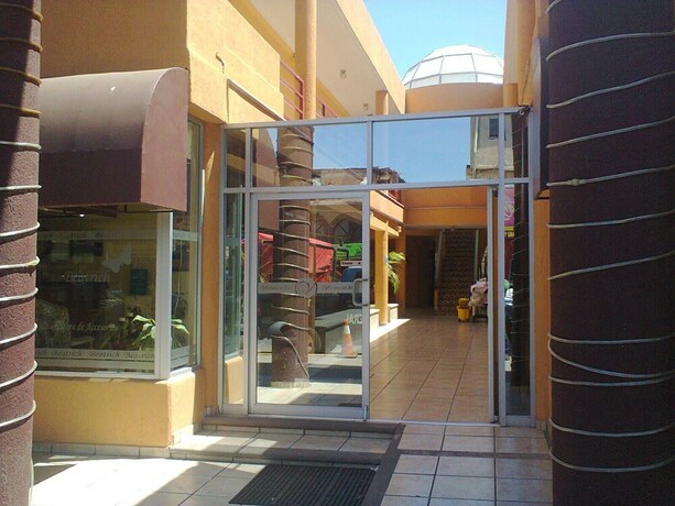 Imagen general del Hotel Versalles Inn. Foto 4