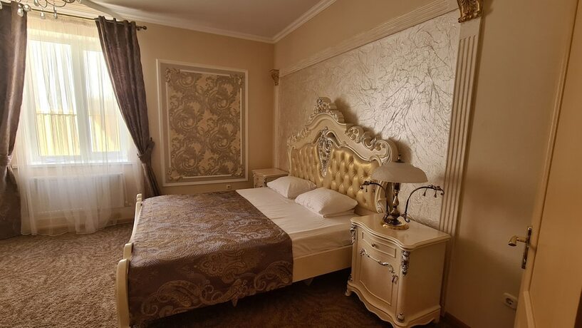 Imagen de la habitación del Hotel Versalles, Maykop. Foto 18