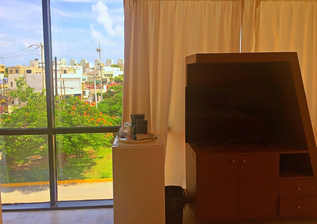 Imagen de la habitación del Hotel Versalles Suites, Canc&uacute;n Centro. Foto 11