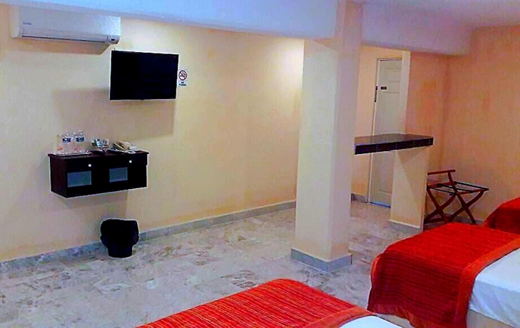 Imagen de la habitación del Hotel Versalles Suites, Canc&uacute;n Centro. Foto 13