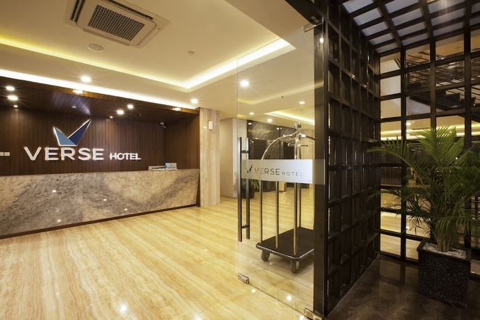 Imagen de los interiores del Hotel Verse Cirebon. Foto 14