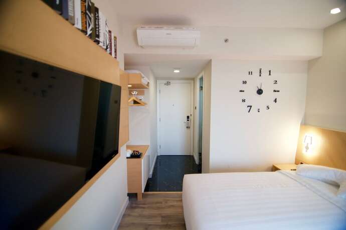 Imagen de la habitación del Hotel Verse Luxe Wahid Hasyim. Foto 9