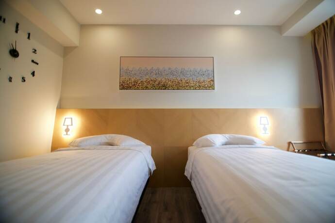 Imagen de la habitación del Hotel Verse Luxe Wahid Hasyim. Foto 18