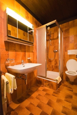 Imagen de la habitación del Hotel Versettla. Foto 10