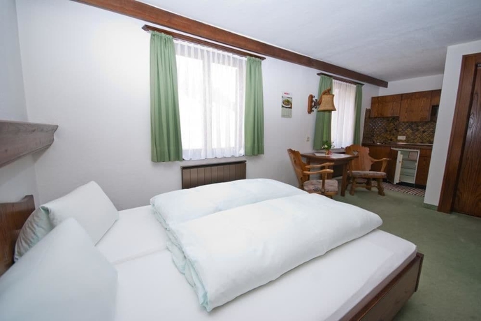 Imagen de la habitación del Hotel Versettla. Foto 16