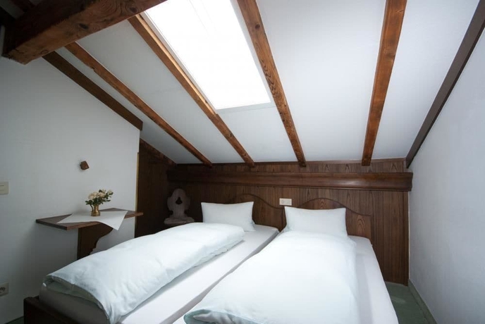 Imagen de la habitación del Hotel Versettla. Foto 18