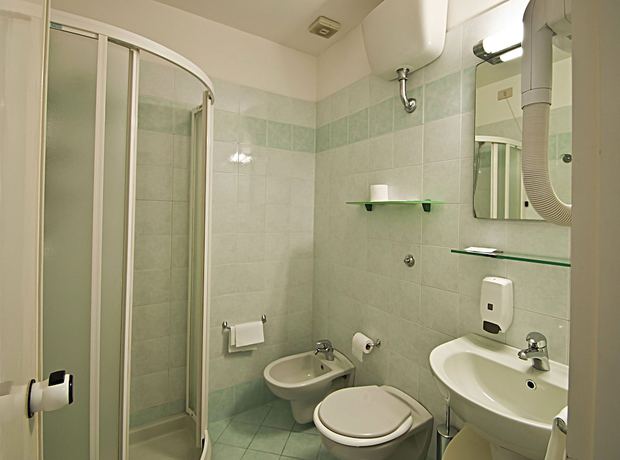 Imagen de la habitación del Hotel Versilia. Foto 13