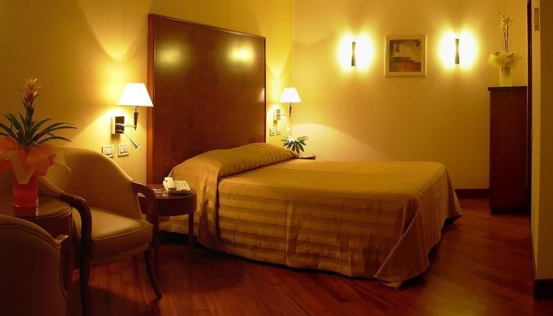 Imagen de la habitación del Hotel Versilia Palace. Foto 8