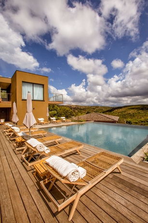 Imagen de la piscina del Hotel Version Maquis Santa Manza. Foto 13