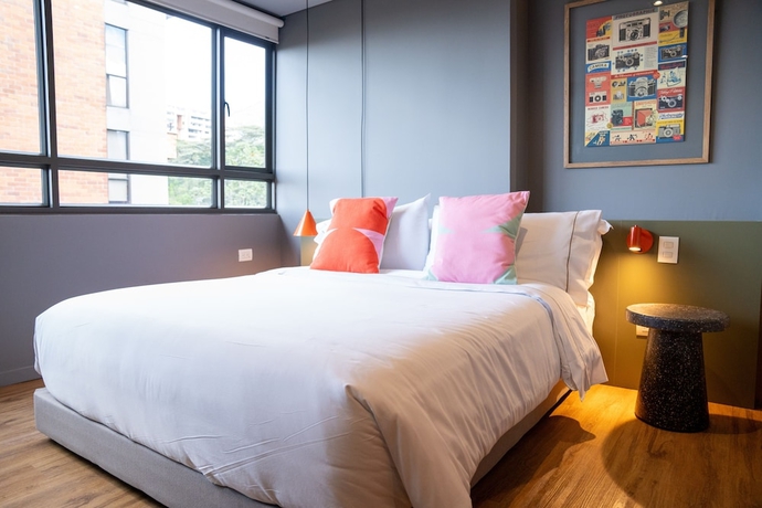 Imagen de la habitación del Hotel Versus. Foto 2