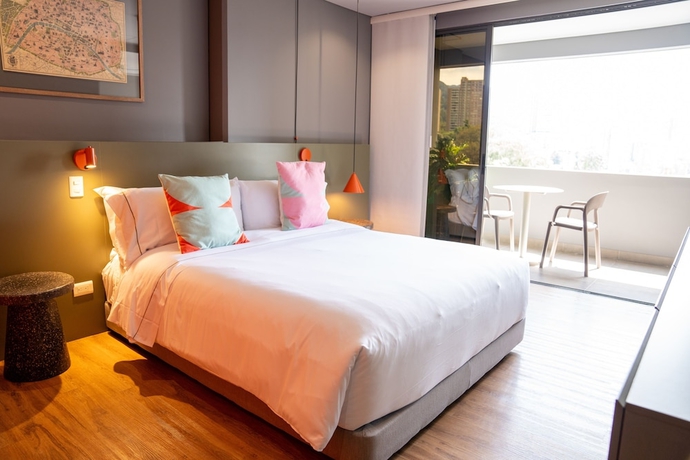 Imagen de la habitación del Hotel Versus. Foto 9