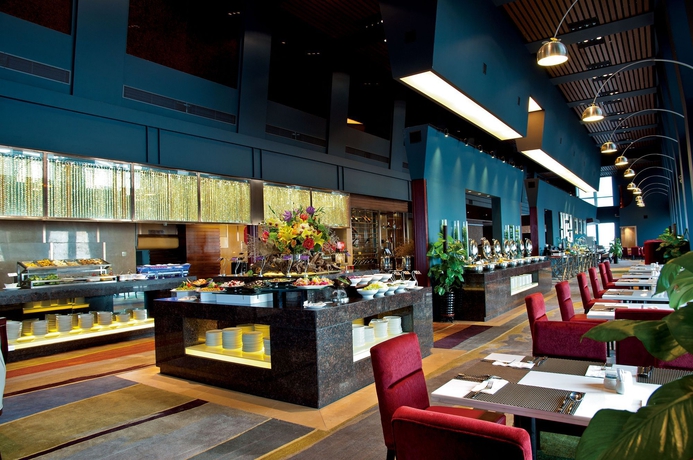 Imagen del bar/restaurante del Hotel Vertical City. Foto 3