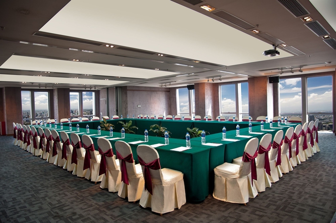 Imagen de los interiores del Hotel Vertical City. Foto 14