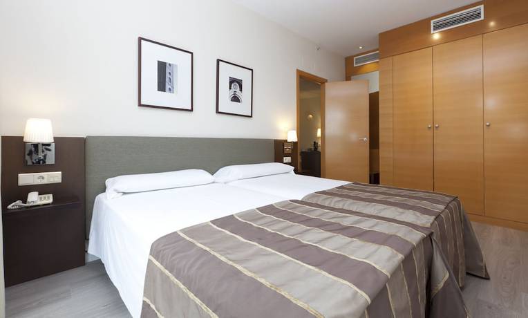 Imagen de la habitación del Hotel Vertice Sevilla. Foto 3