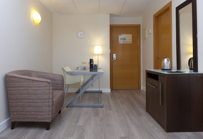 Imagen de la habitación del Hotel Vertice Sevilla. Foto 4