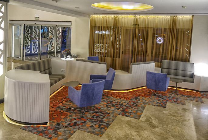 Imagen de los interiores del Hotel Vertice Sevilla. Foto 17