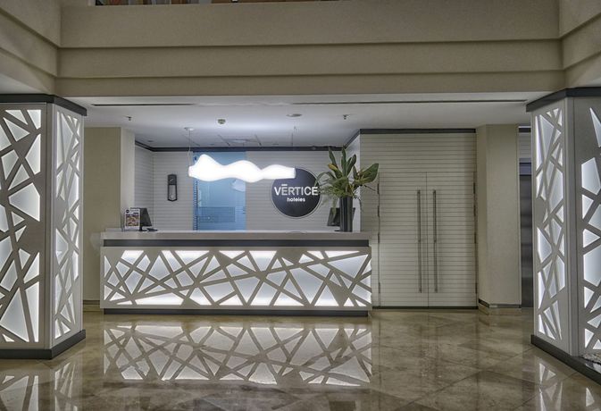 Imagen de los interiores del Hotel Vertice Sevilla. Foto 18