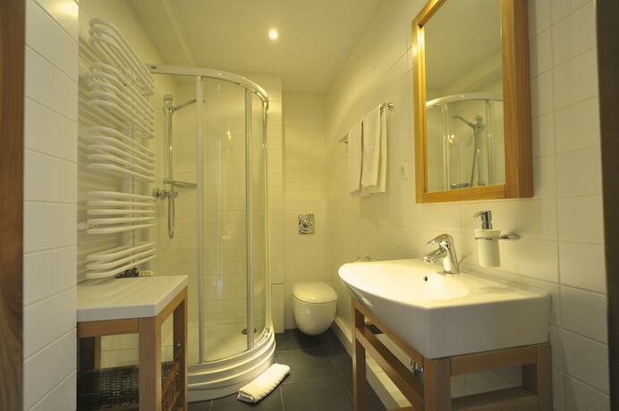 Imagen general del Hotel Vertigo Narie. Foto 10