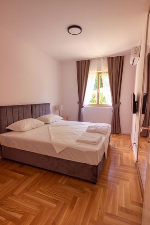 Imagen de la habitación del Hotel Vertmont Villa. Foto 4