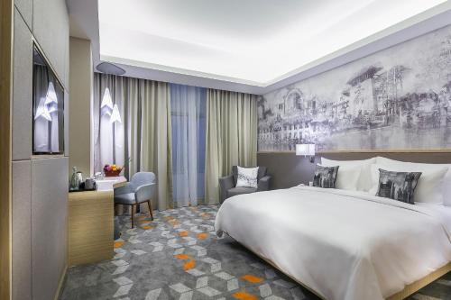 Imagen de la habitación del Hotel Vertu Harmoni Jakarta. Foto 7