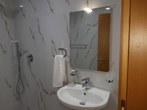 Imagen de la habitación del Hotel Verzaci. Foto 4