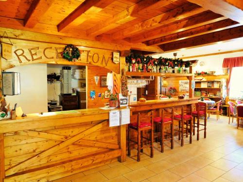 Imagen de los interiores del Hotel Vescovi. Foto 10