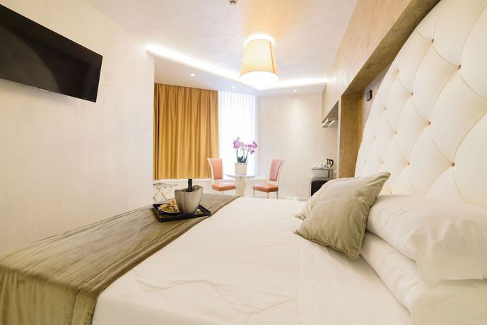 Imagen de la habitación del Hotel Vespasiano. Foto 15