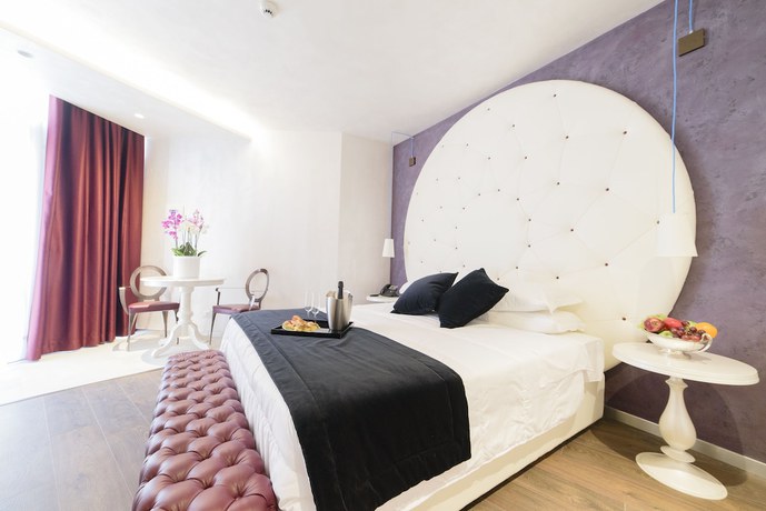 Imagen de la habitación del Hotel Vespasiano. Foto 16