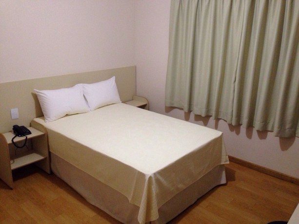 Imagen de la habitación del Hotel Vespasiano, Tel&ecirc;maco Borba. Foto 6