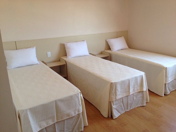 Imagen de la habitación del Hotel Vespasiano, Tel&ecirc;maco Borba. Foto 15