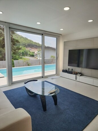 Imagen de la habitación del Hotel Vesper Namhae. Foto 17