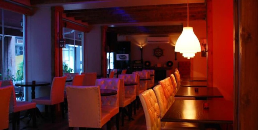 Imagen del bar/restaurante del Hotel Vesta Liman. Foto 4