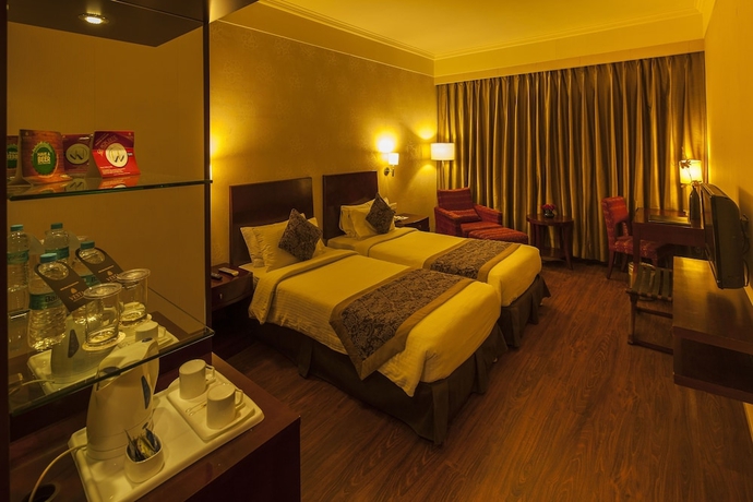 Imagen de la habitación del Hotel Vesta Maurya Palace. Foto 8