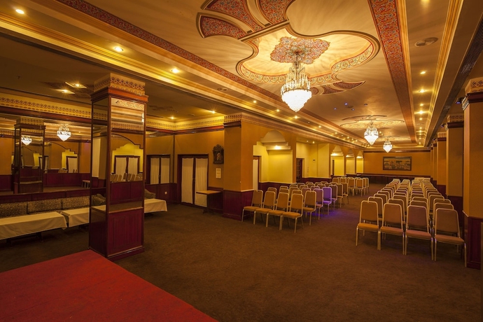 Imagen de los interiores del Hotel Vesta Maurya Palace. Foto 18