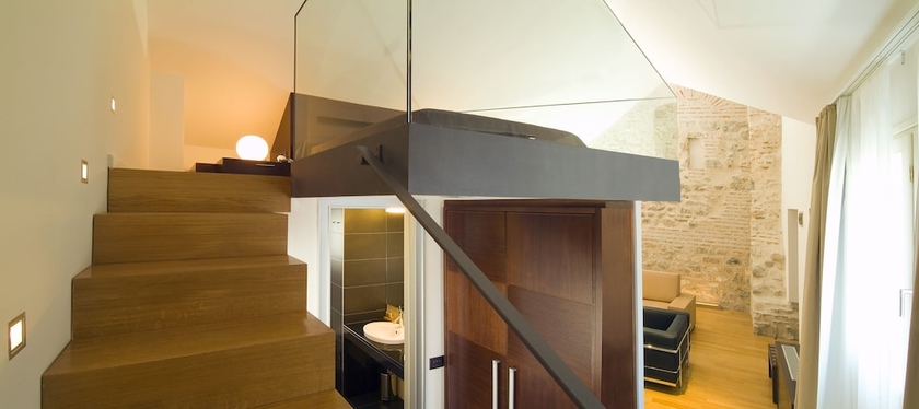 Imagen de la habitación del Hotel Vestibul Palace. Foto 14