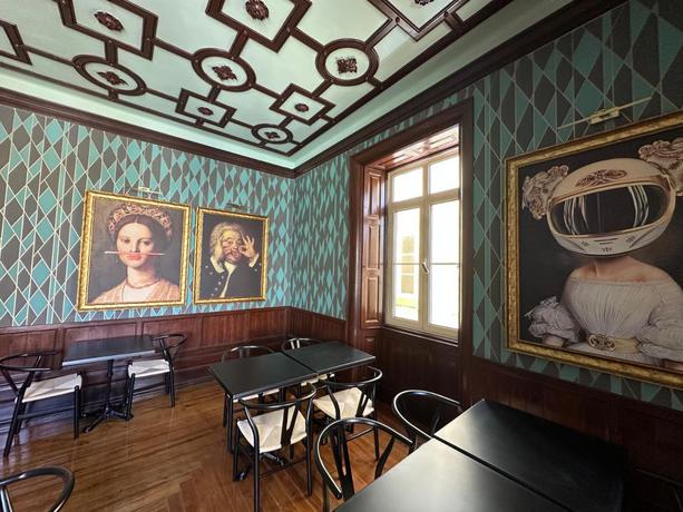 Imagen de los interiores del Hotel Vestigios de Charme - Figueira Suits. Foto 7