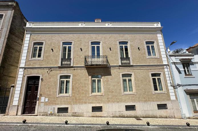 Imagen de los exteriores del Hotel Vestigios de Charme - Figueira Suits. Foto 6