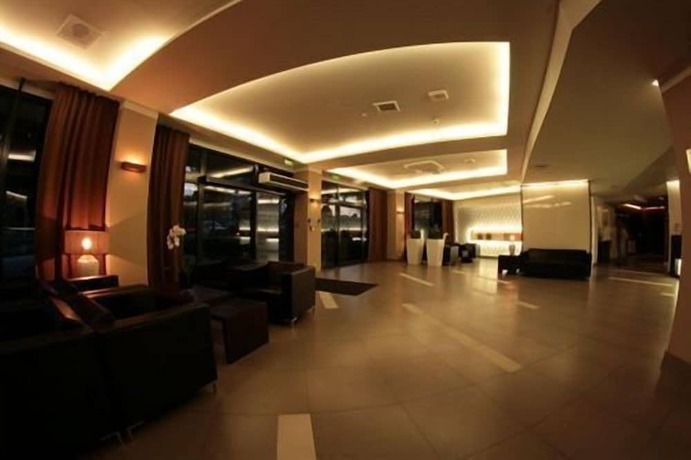 Imagen de los interiores del Hotel Vestil. Foto 19