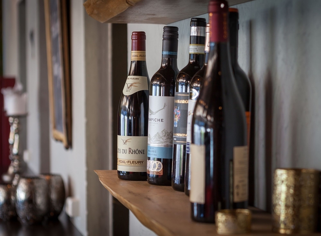 Imagen del bar/restaurante del Hotel Vestmannaeyjar. Foto 4