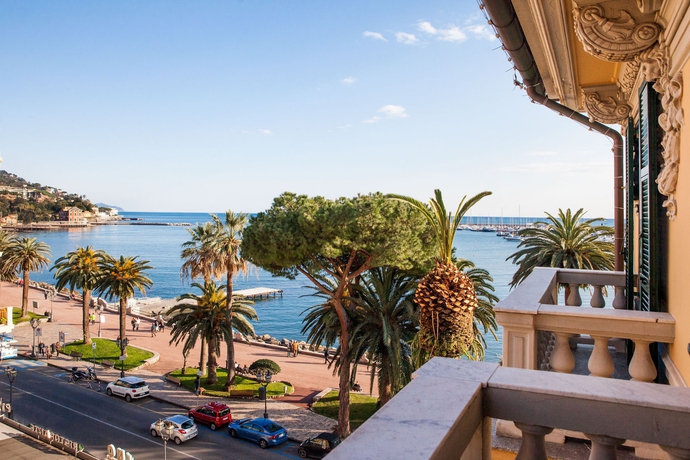 Imagen de la habitación del Hotel Vesuvio, Rapallo. Foto 9