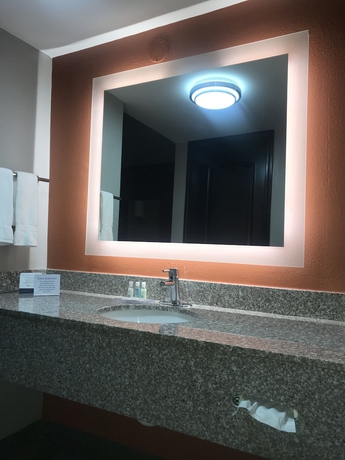 Imagen de la habitación del Hotel VetteCity. Foto 14
