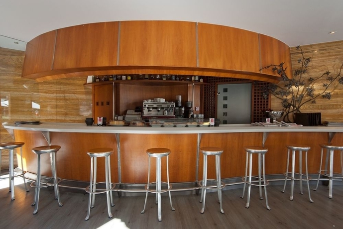 Imagen del bar/restaurante del Hotel Vetusta. Foto 4