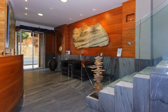 Imagen de los interiores del Hotel Vetusta. Foto 15