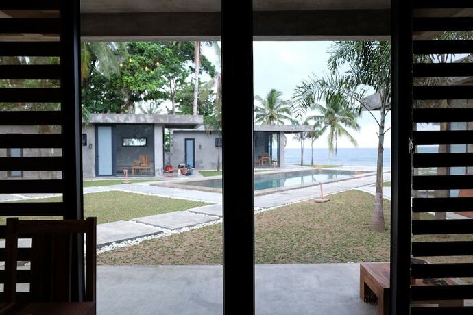Imagen de la piscina del Hotel Veue Beach Cabins. Foto 24